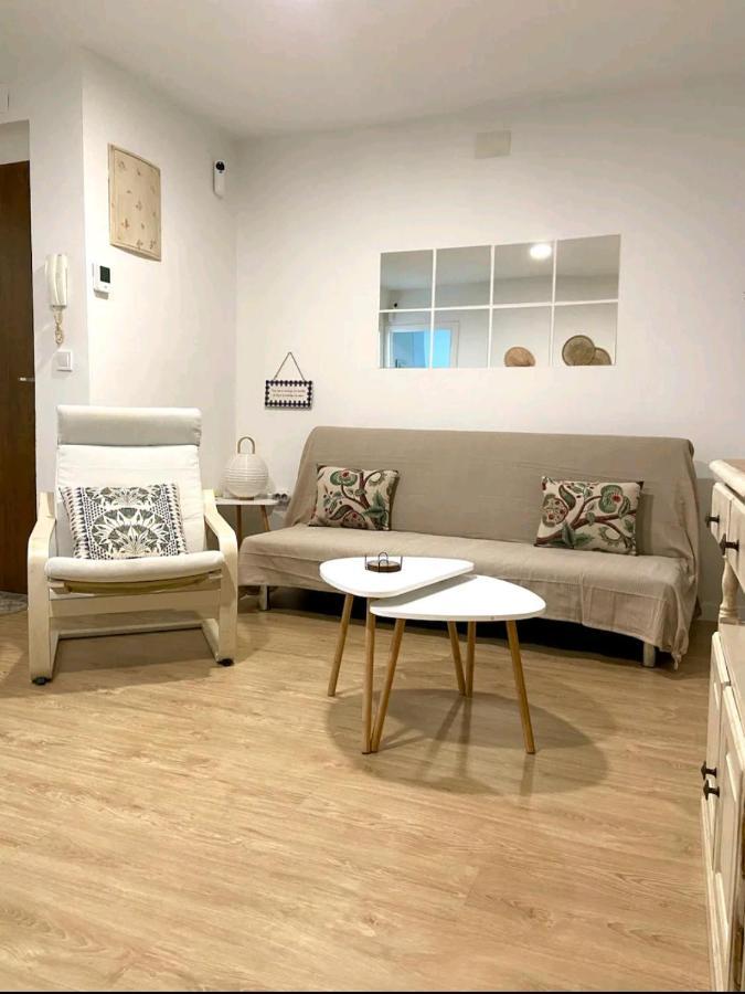 Apartamento Triana Apartment เซบีญา ภายนอก รูปภาพ