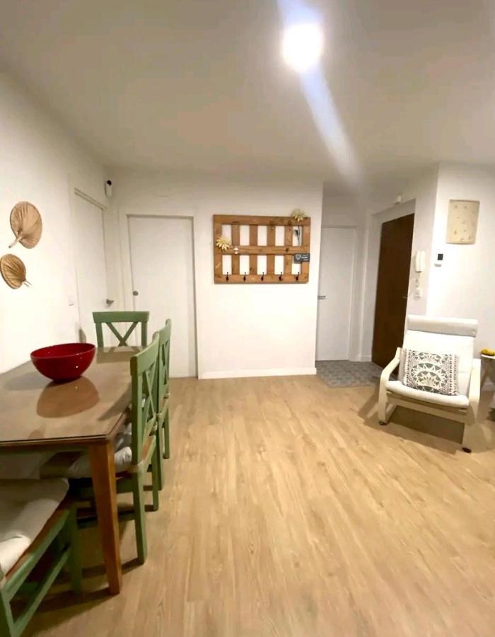 Apartamento Triana Apartment เซบีญา ภายนอก รูปภาพ