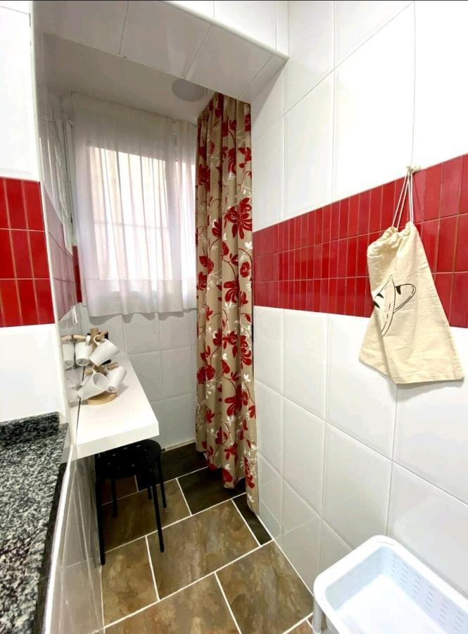 Apartamento Triana Apartment เซบีญา ภายนอก รูปภาพ